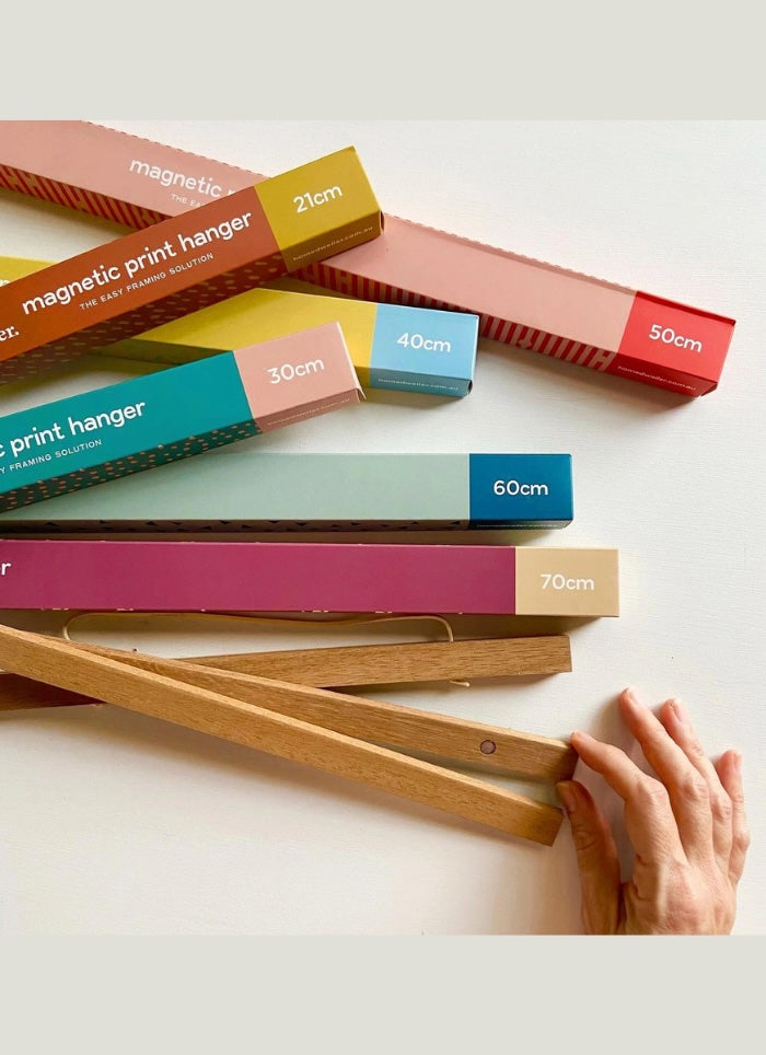 Print Hangers in different sizes with boxes